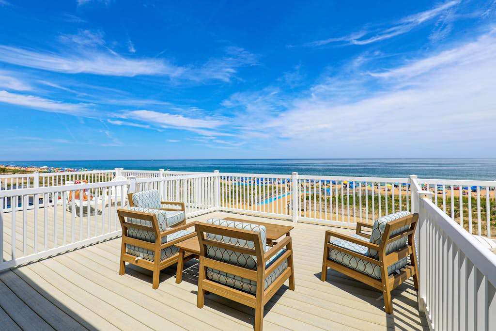 Oceanfront Ocean Colony Townhouse with 2 Balconies, washer & dryer, AC, WiFi, Shared Pool