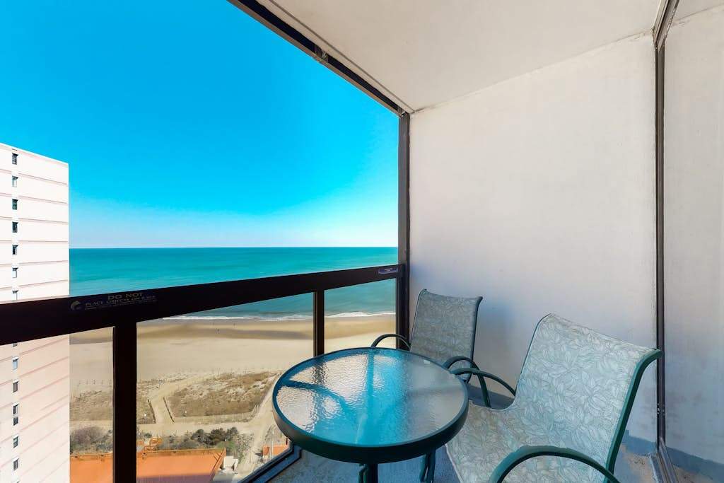 Enjoy ocean & bay views from this 15th-floor condo with pools