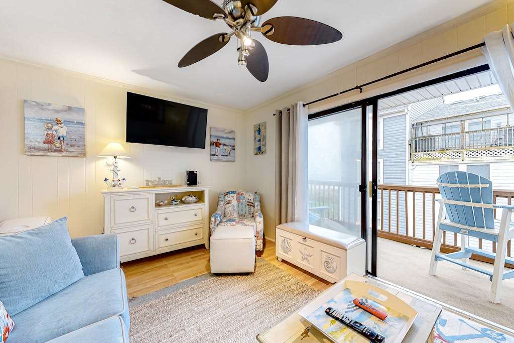 Dreamy Coastal Home with Private Balcony, Water Views, Beach Access & Free WiFi