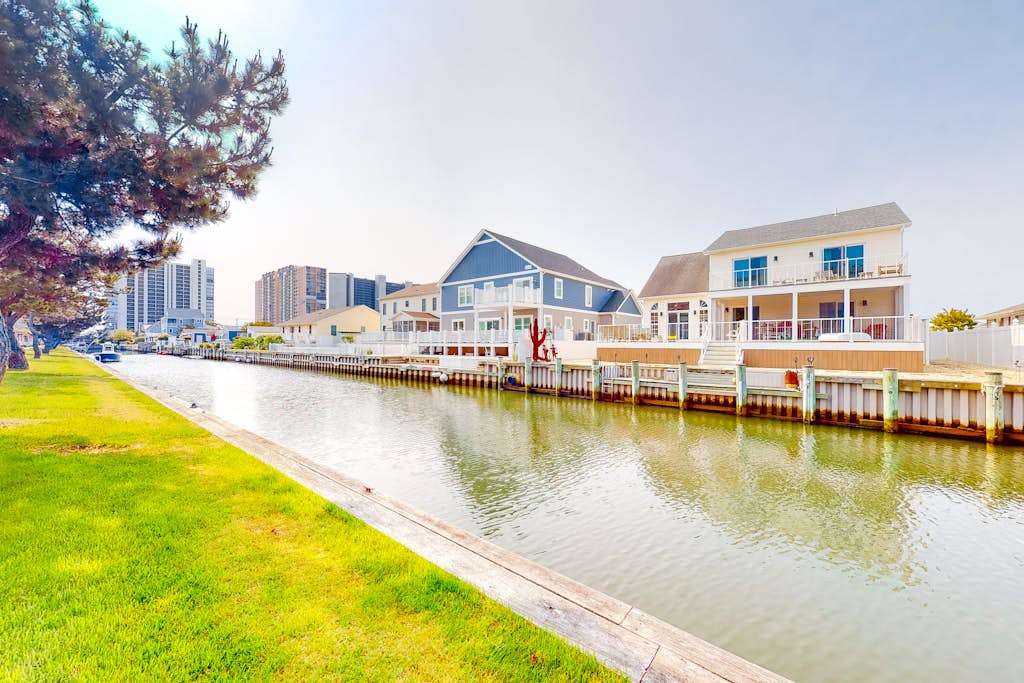 Canal-Front Retreat with Pool - Walk to Beach & Restaurants