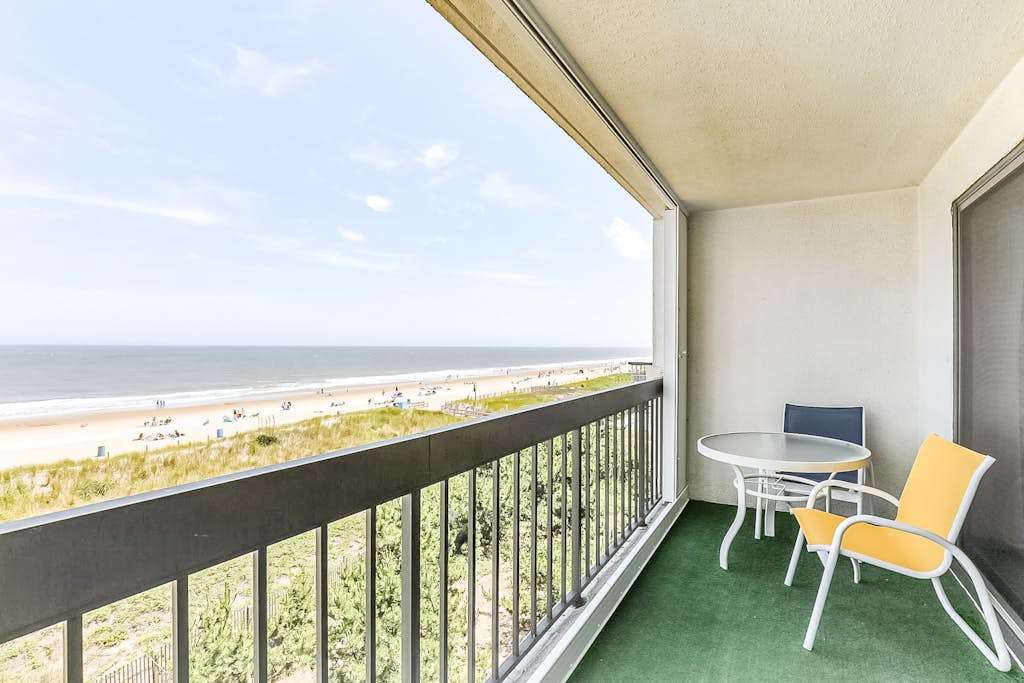 81 Beach Hill 411