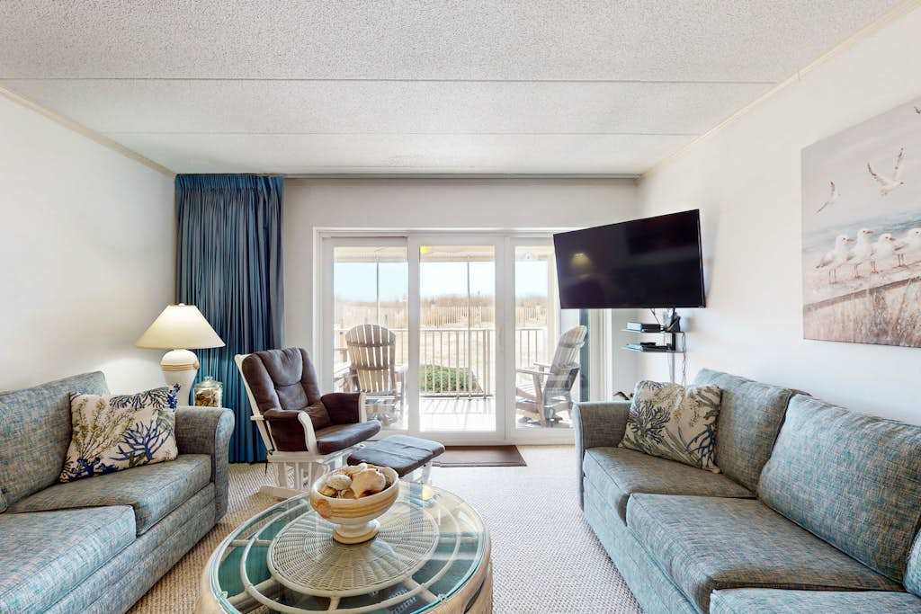 Oceanfront condo near golf with beach access, patio, central AC, & washer & dryer