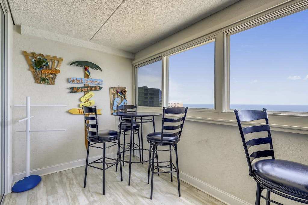19th floor oceanfront getaway with pool access, private washer & dryer, and WiFi