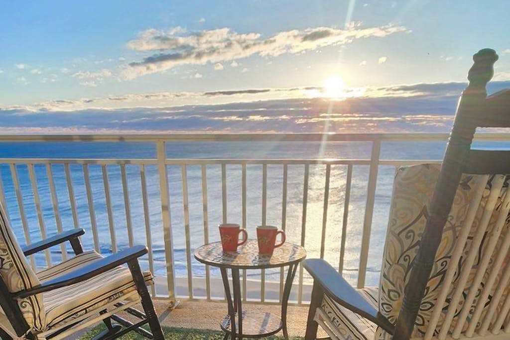 Waterfront condo with balcony, terrific vews, pools, sauna, gym, & game room