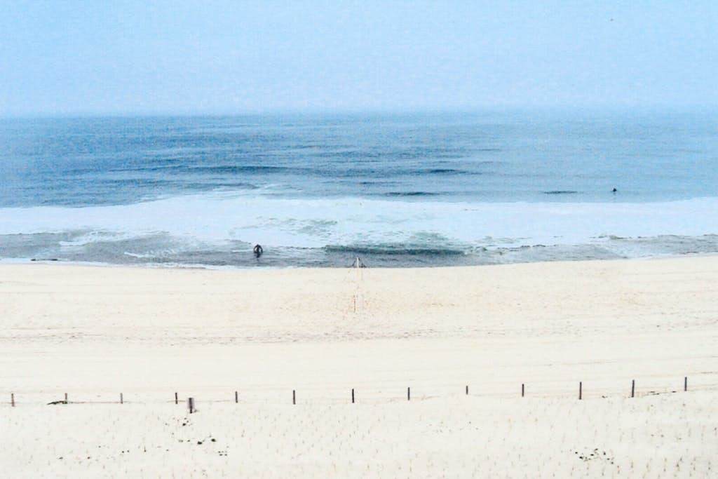 Direct oceanfront top floor condo with outdoor pool, balcony, easy beach access
