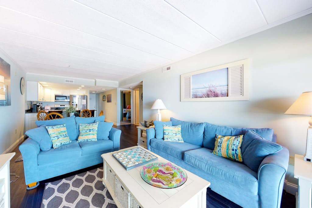 Renovated, Oceanfront Condo with Gorgeous Ocean Views, Balcony, AC & WiFi