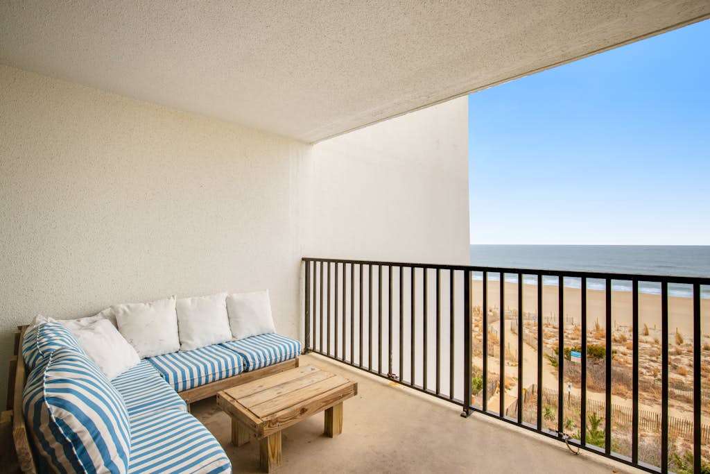 Newly Updated, Oceanfront Condo with New AC, WiFi, Balcony & Shared Pool