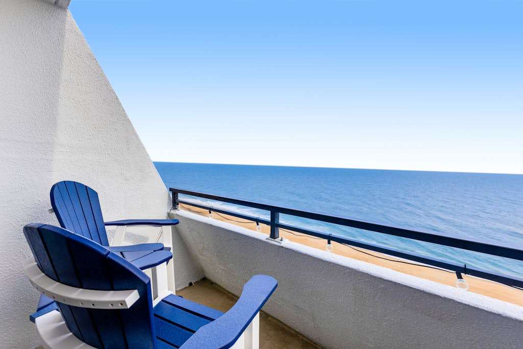 Oceanfront condo with two balconies, amazing views, WiFi, AC, & shared pool