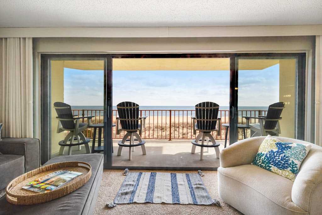 Oceanfront Condo with Gorgeous View, 2 Balconies, Central Air & Shared Pool