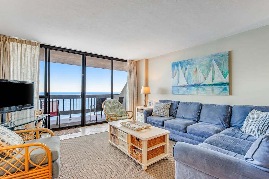 22nd-Floor Oceanfront Gem with Three Balconies, washer & dryer, AC, and Shared Heated Pool