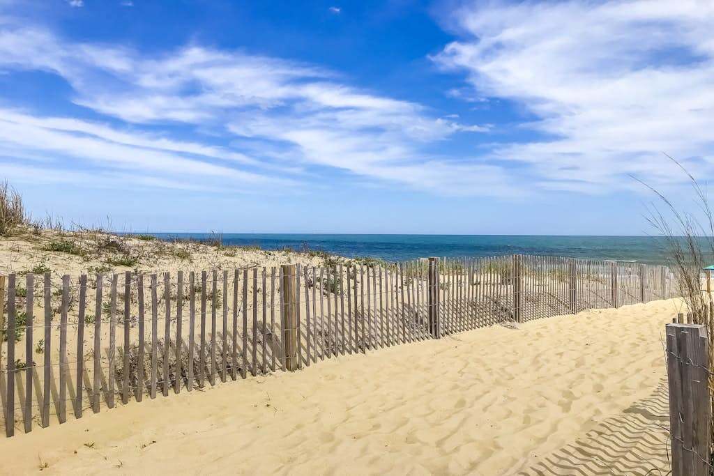 Bay & ocean views at Sea Palms - free WiFi, private washer & dryer & dog-friendly