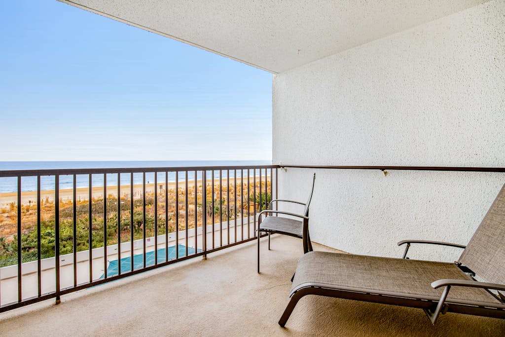 Beach-View Condo at the Pyramid - Shared Oceanfront Pool, WiFi & Central AC
