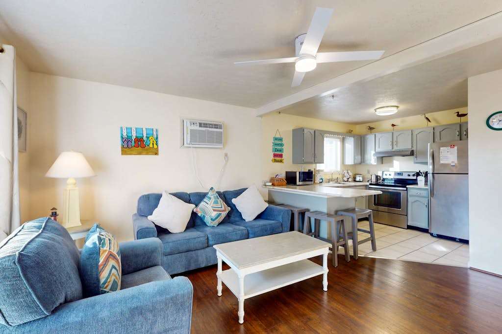 Condo Less than Two Miles to the Ocean with Pool, Fast WiFi, and Private washer & dryer