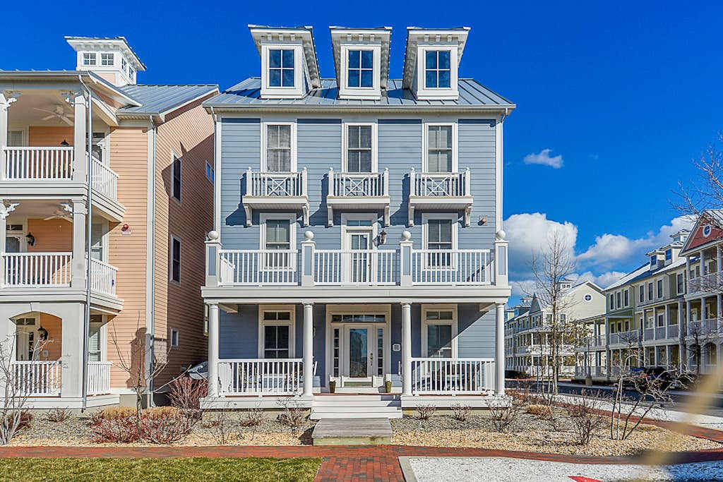 Sunset Island - Beachside Mews 1 & 2
