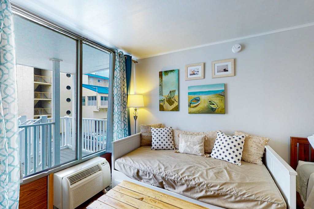 Ocean Waye 226