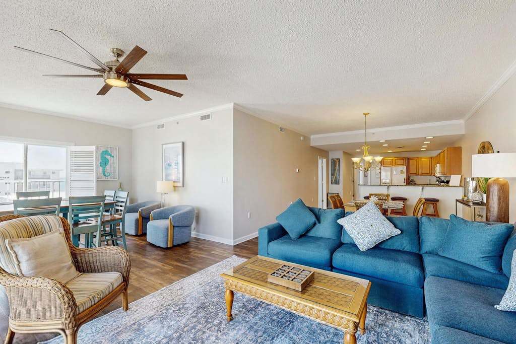 Sun-soaked beach retreat with amazing views of the ocean & bay, pool access