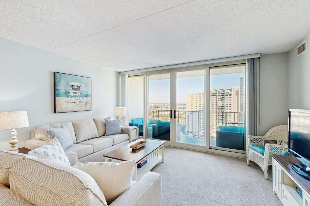 16th-floor ocean-view condo with game room, in/outdoor pools, tennis, saunas, AC