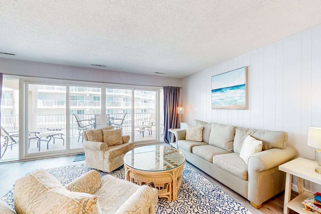 Ultimate beach getaway with ocean view, open layout, garage parking, & streaming