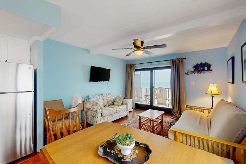 Decatur House 305