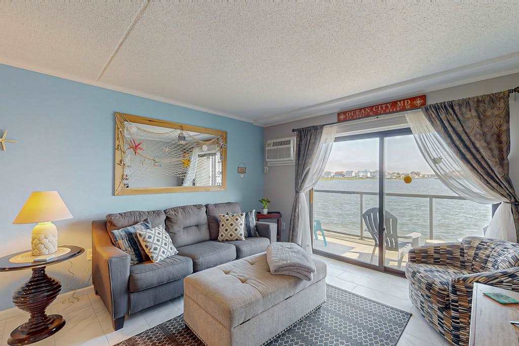 Harbor Sails 108