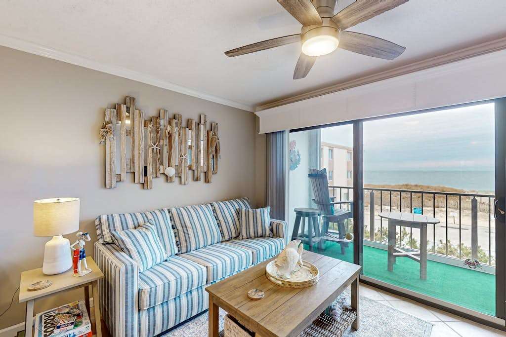 Serene Ocean block condo with balcony, beach & ocean views & washer & dryer