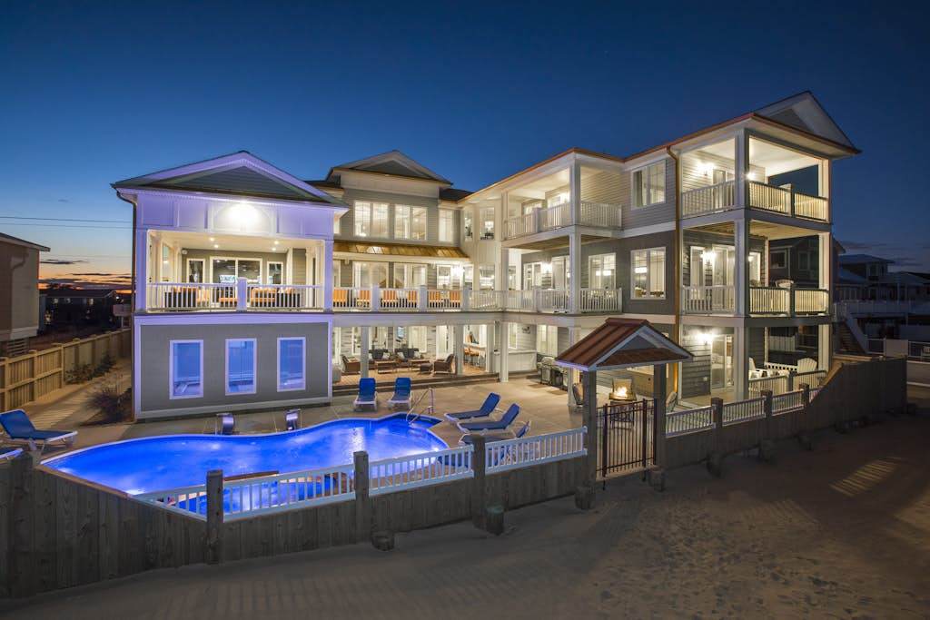 Wonderful beachfront home with private indoor & outdoor pools, WiFi, AC, deck
