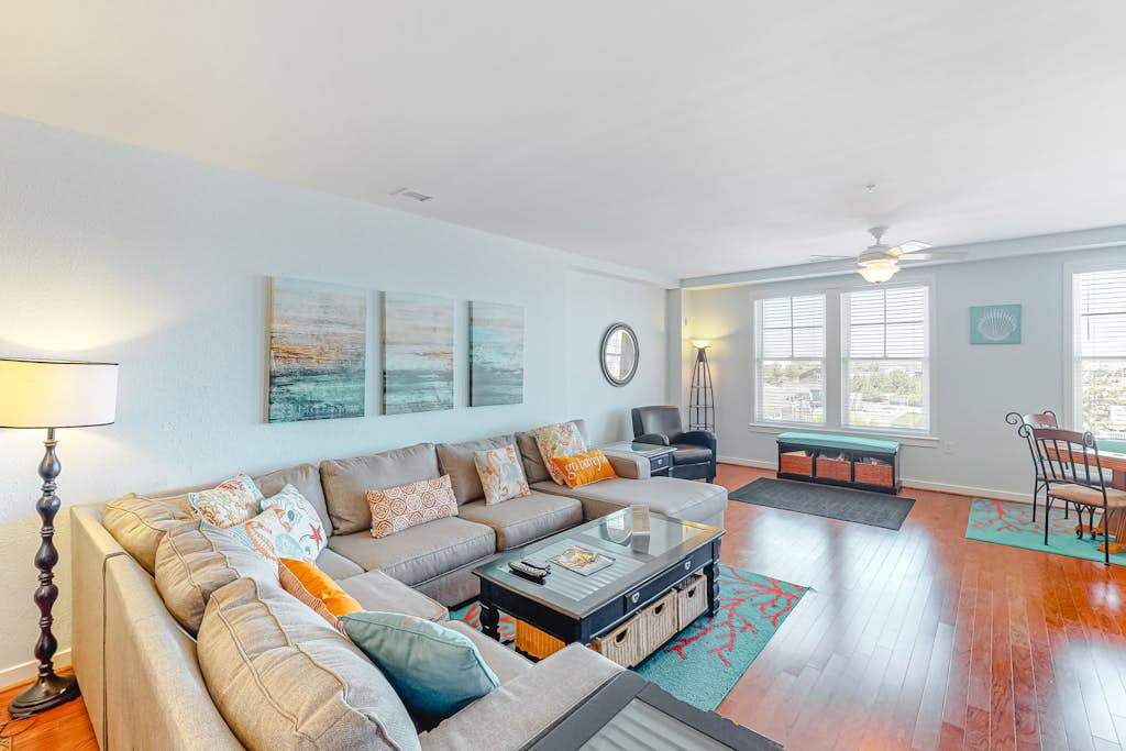 Amazing ocean & bay views from 3rd-floor condo with pool & fitness center