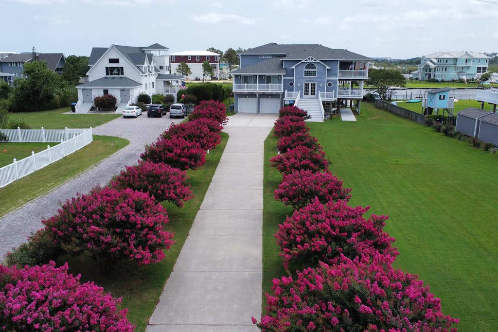 Fully-equipped canal-front home with private outdoor pool, bay, dock, and views