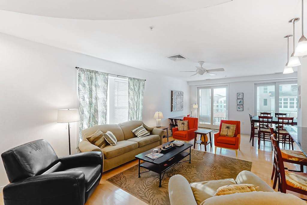 Contemporary 4th-floor ocean & bay-view retreat with outdoor pool, gym, & AC