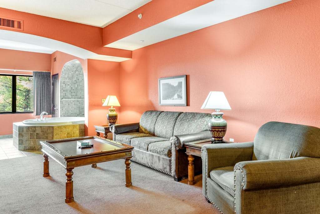 Riverside resort condo with on-site golf, dining
