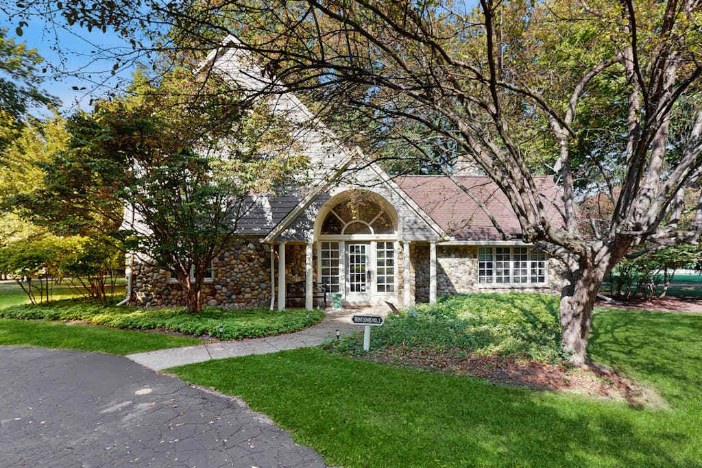 Golf Front Home with Course View, WiFi, Patio & Grill