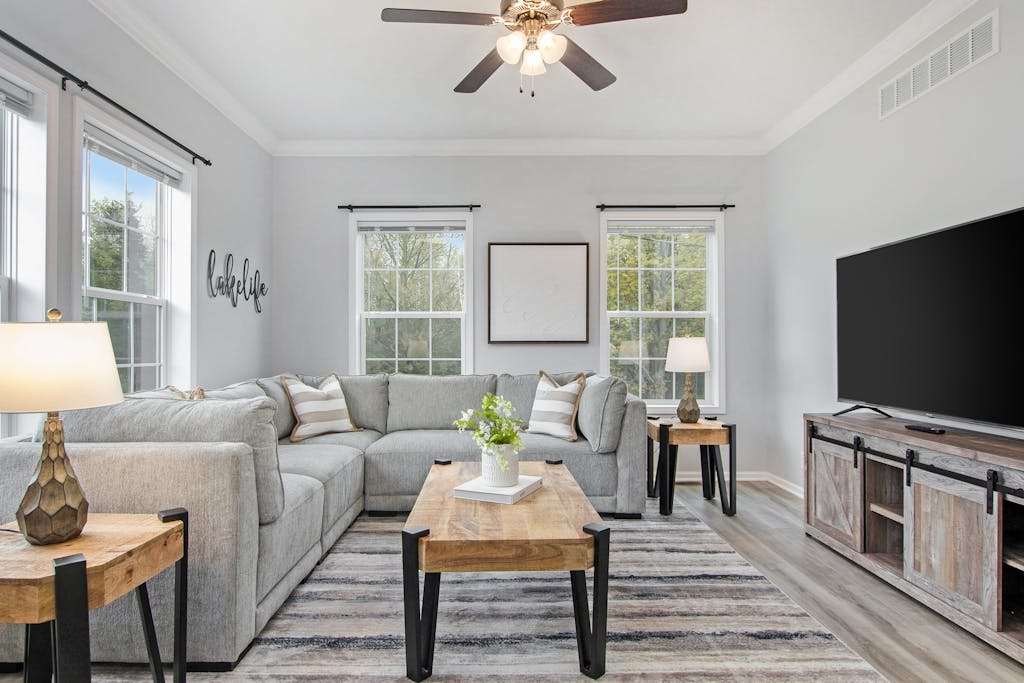 Three-Story, Deluxe Home with Central AC, Furnished Decks & Lake View