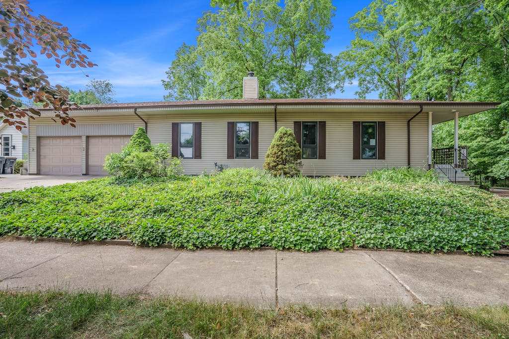 Dog-friendly home near Lake Michigan with patio & firepit