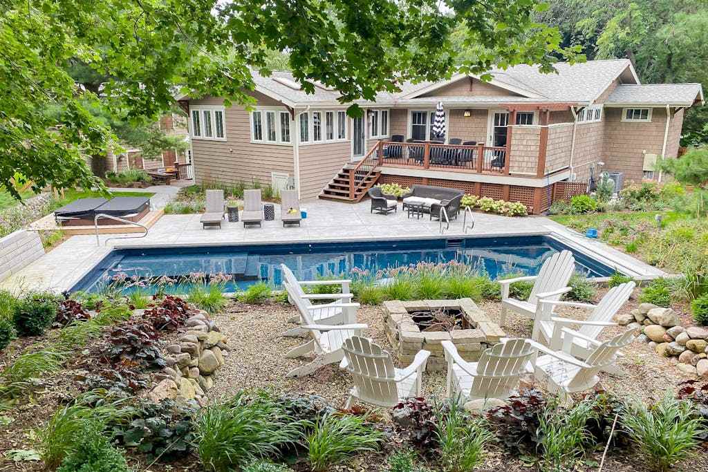 Relaxing home with private pool, hot tub, game room, & fireplace