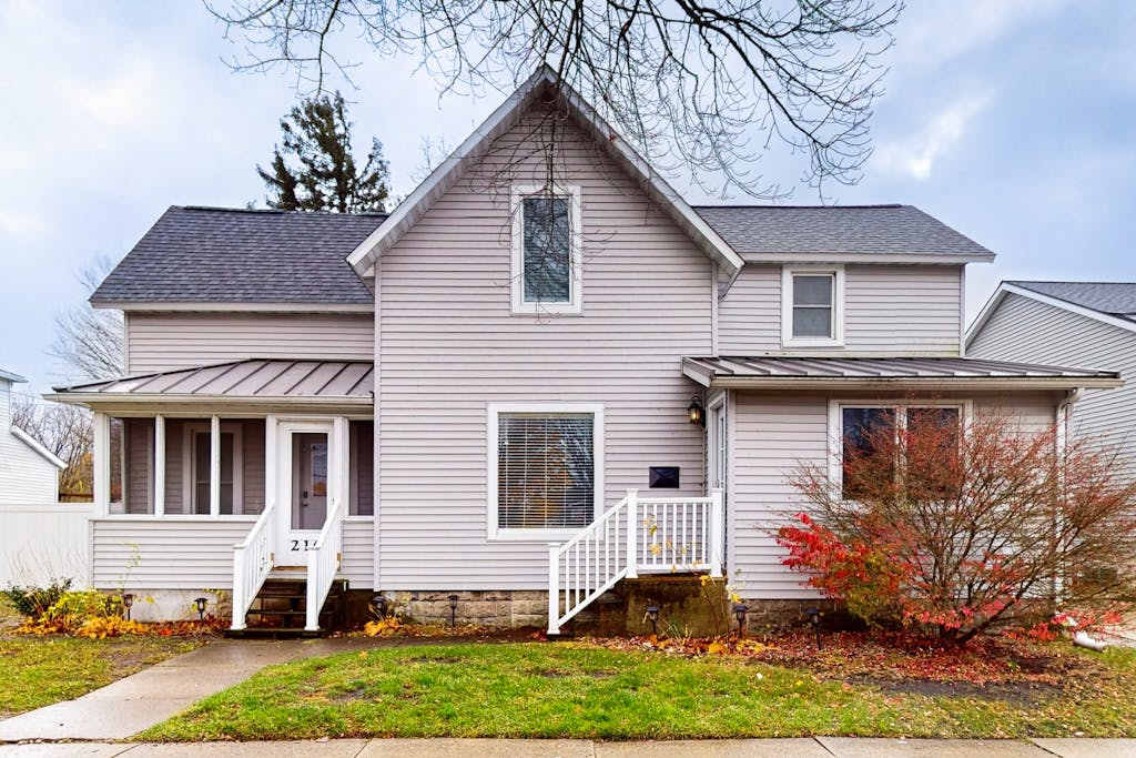 Spacious Home Near South Beach, with a Pool, Hot Tub, Game Room, & Fenced in Yard