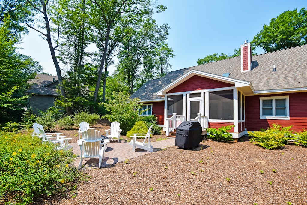 Downtown home near the lake with washer & dryer, firepit, backyard