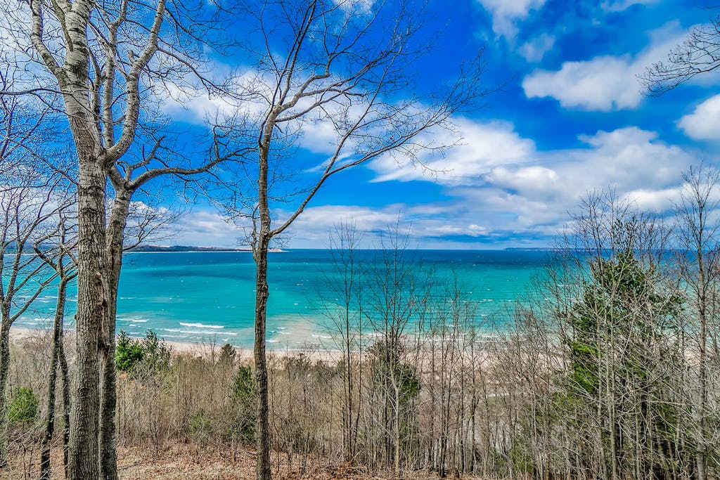 Comfy Glen Arbor condo with stunning Lake Michigan views, deck, & fireplace