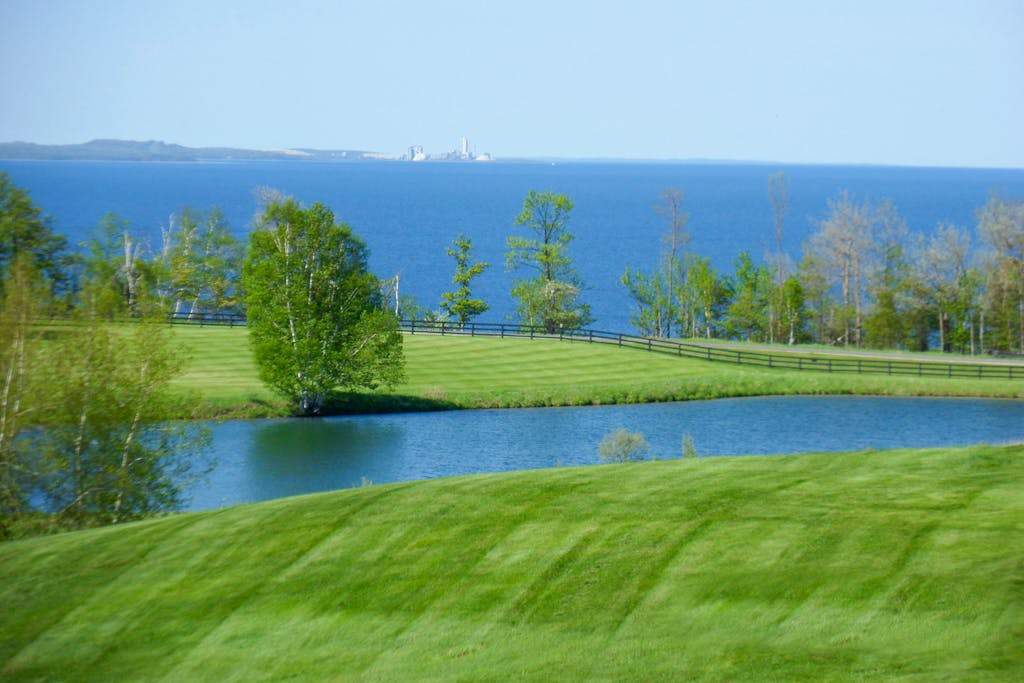 Scenic bay view home with a full kitchen & family-friendly