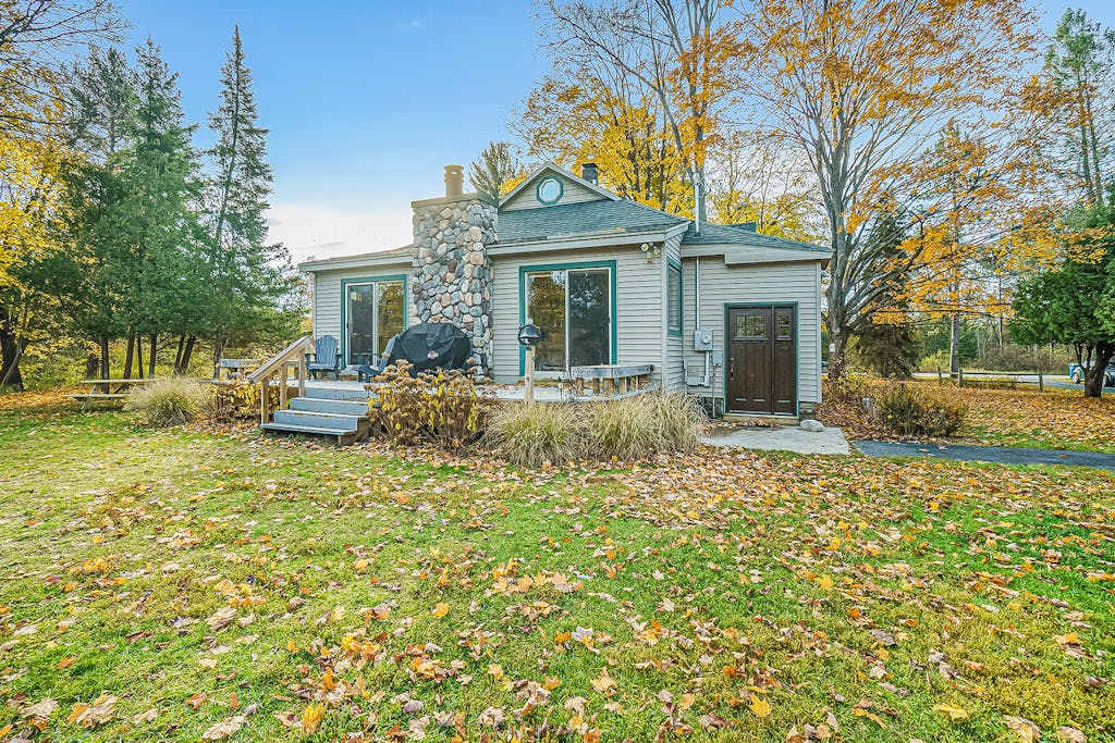 Terrific riverfront home near the slopes with firepit, free WiFi & five-acre lot