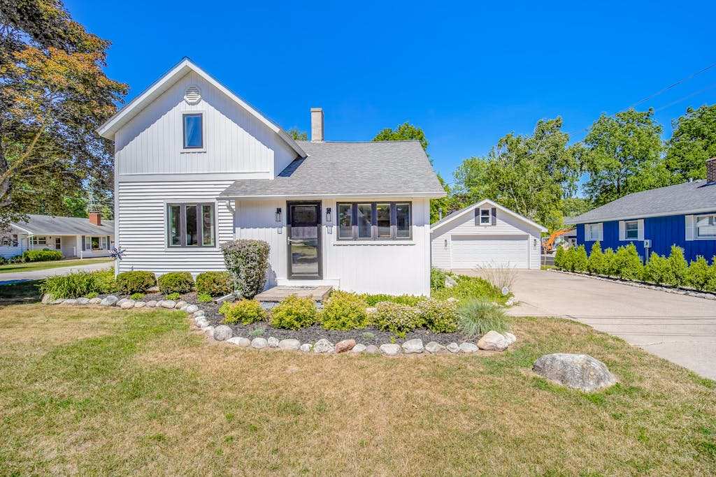 Dreamy Coastal Cottage with Free WiFi, Full Kitchen, & Large Deck - Walk to Town