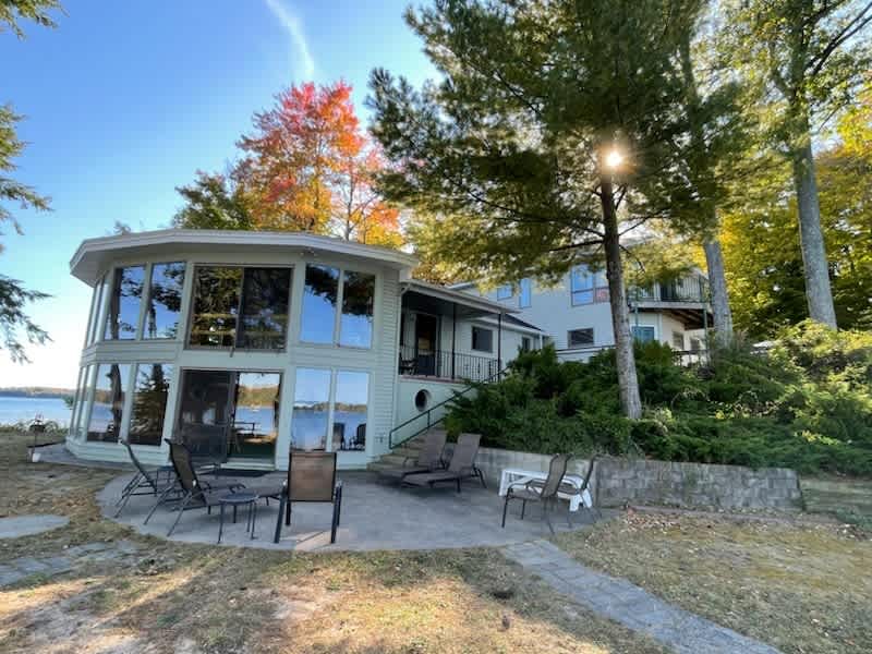 Lakefront home with private beach, lake views, dock, kayaks, firepit, grill, washer & dryer