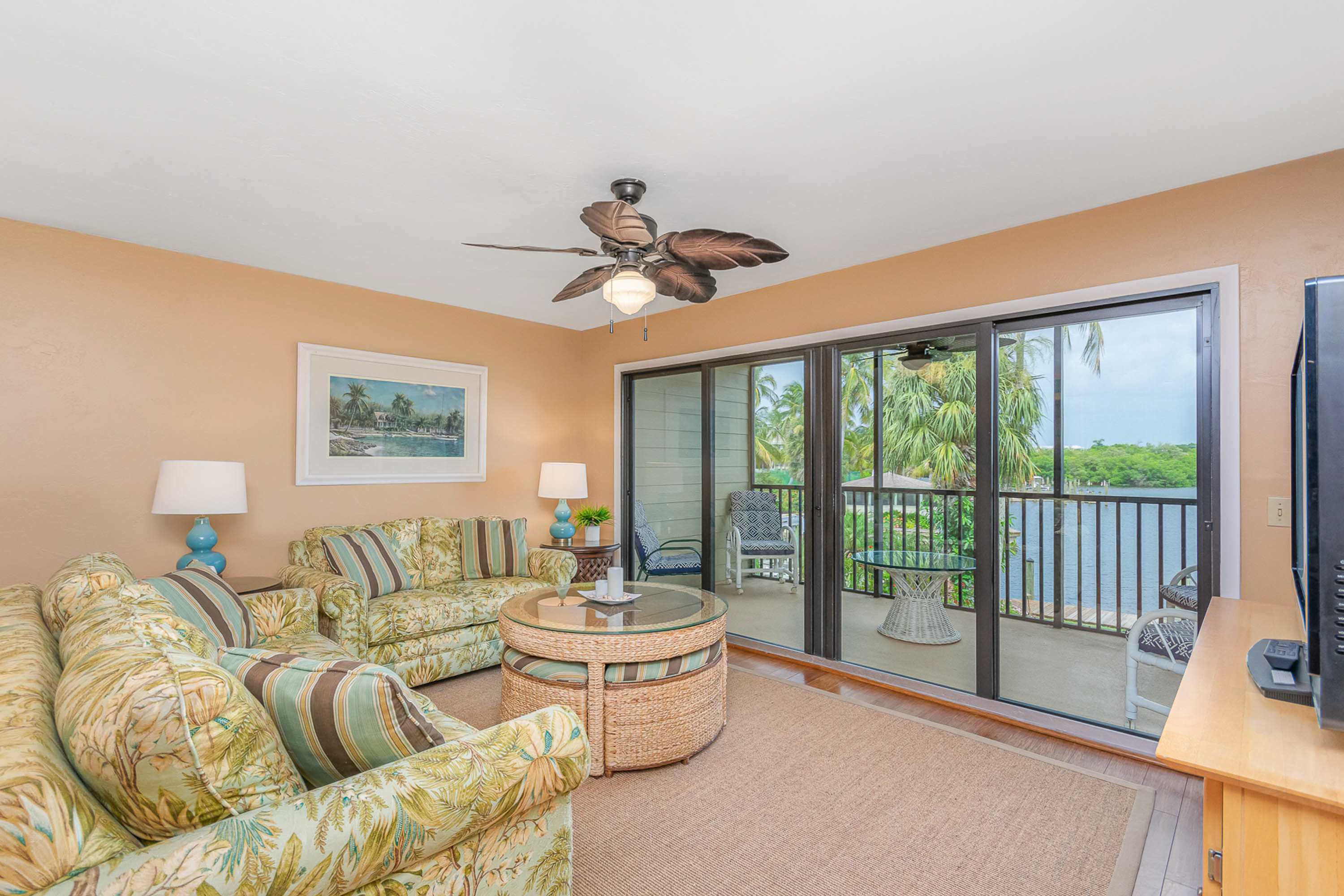 First floor snowbird friendly townhouse with shared pool WiFi central AC & washer & dryer