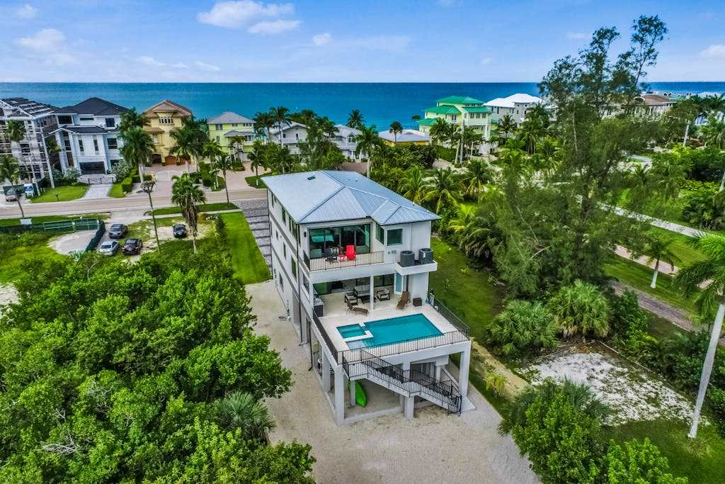 Spacious modern home close to beach with pool central AC & washer & dryer