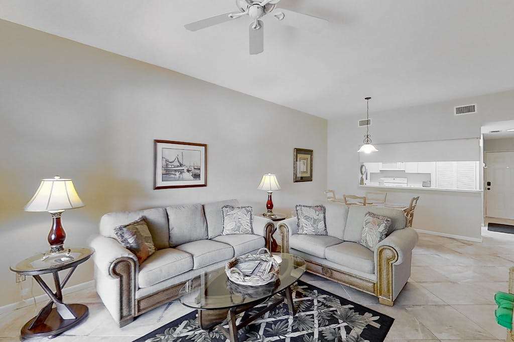 Gated resort community condo with water views pool hot tub & balcony
