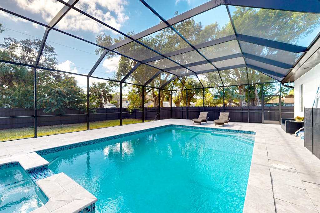 Luxurious home with modern interior with wifi & beautiful pool