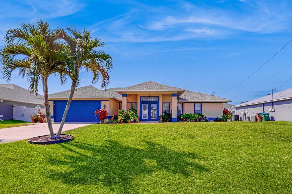 Surfside oasis dog friendly snow bird friendly with pool