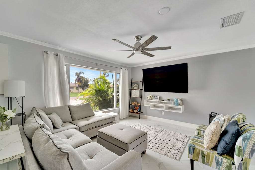 Dog friendly water view house with pool & firepit snowbirds welcome