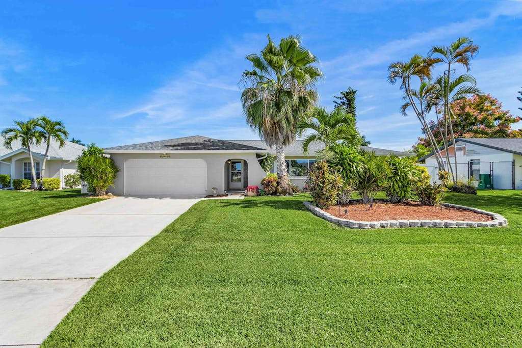 Waterfront retreat with heated pool dog friendly & picturesque views