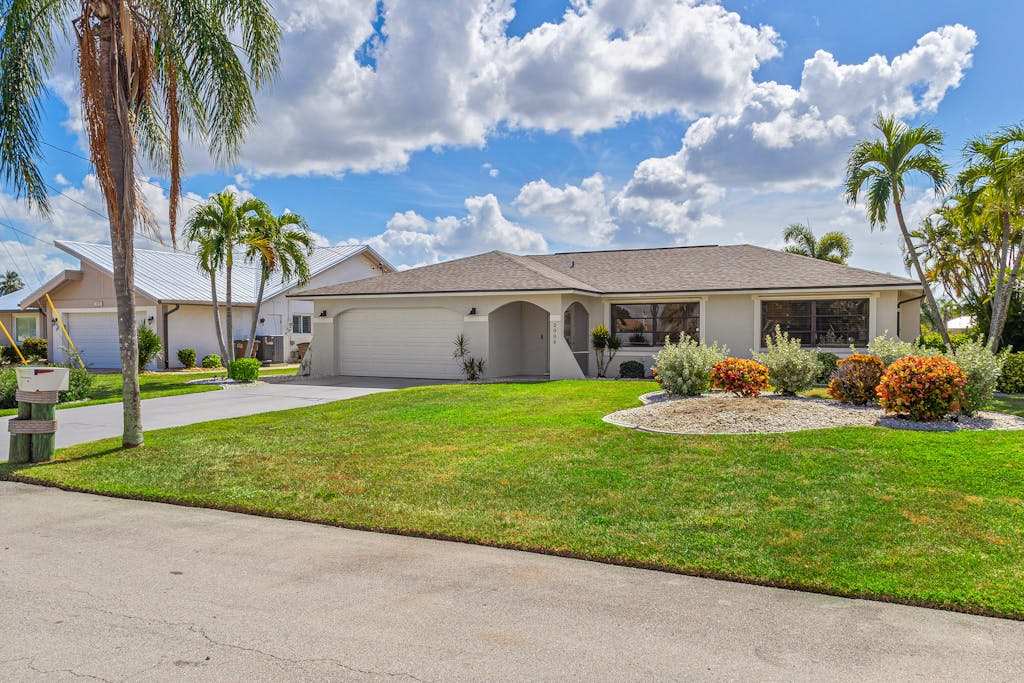 Dog friendly house with private pool large dock & Gulf access