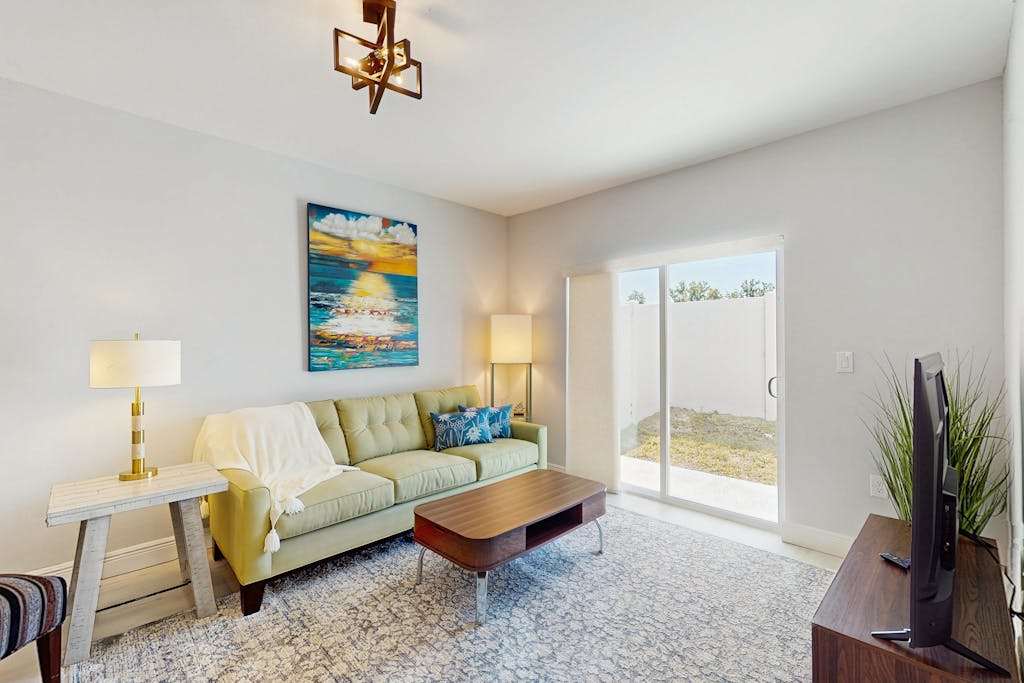 Coastal duplex with internet washer & dryer & dog friendly